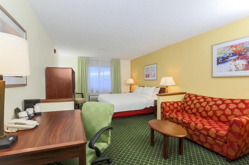 Fairfield Inn Erie Millcreek Mall Exteriör bild
