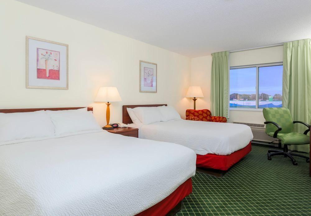 Fairfield Inn Erie Millcreek Mall Exteriör bild
